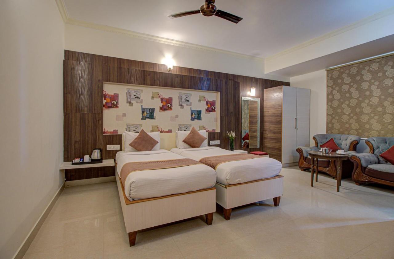 Hotel Royal Classio, Μπανγκαλόρ Εξωτερικό φωτογραφία