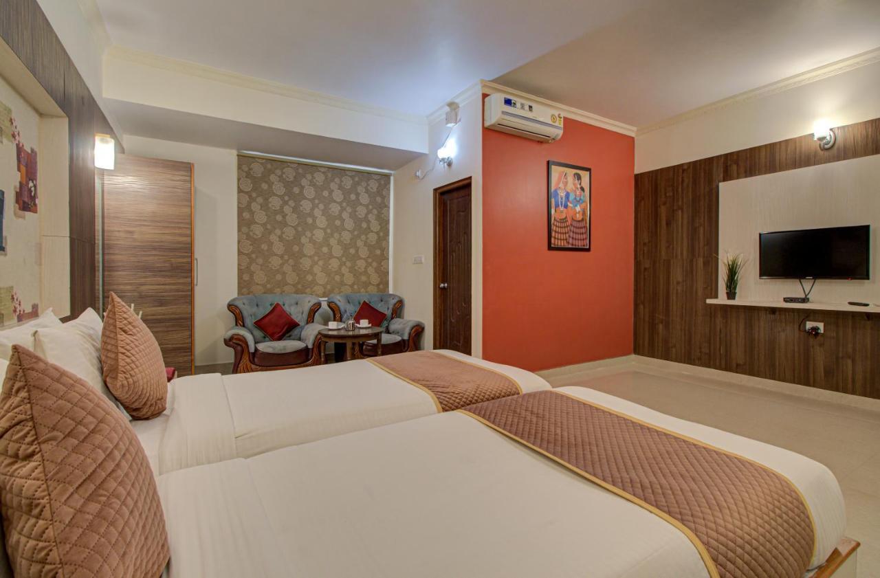 Hotel Royal Classio, Μπανγκαλόρ Εξωτερικό φωτογραφία