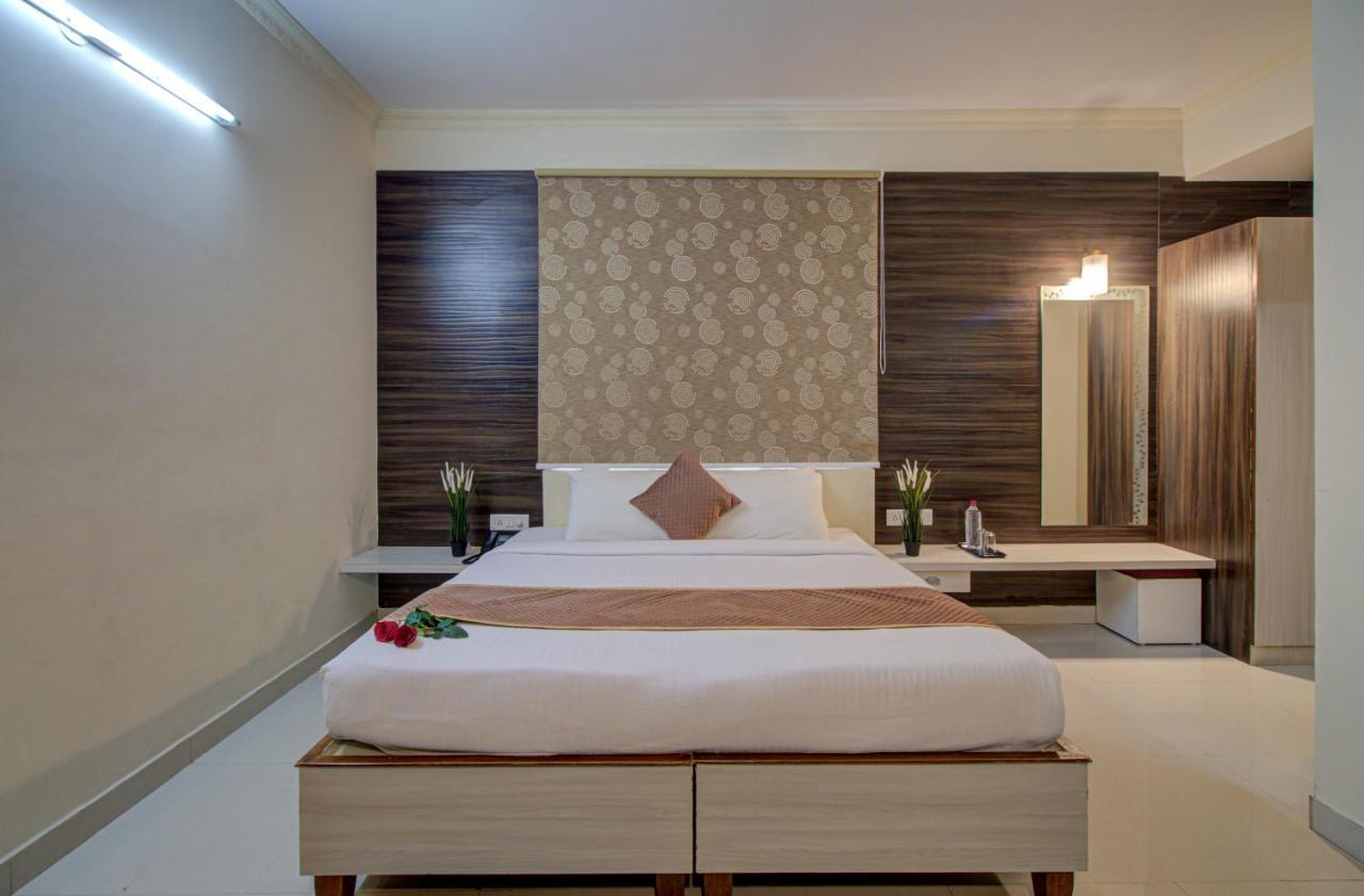 Hotel Royal Classio, Μπανγκαλόρ Εξωτερικό φωτογραφία